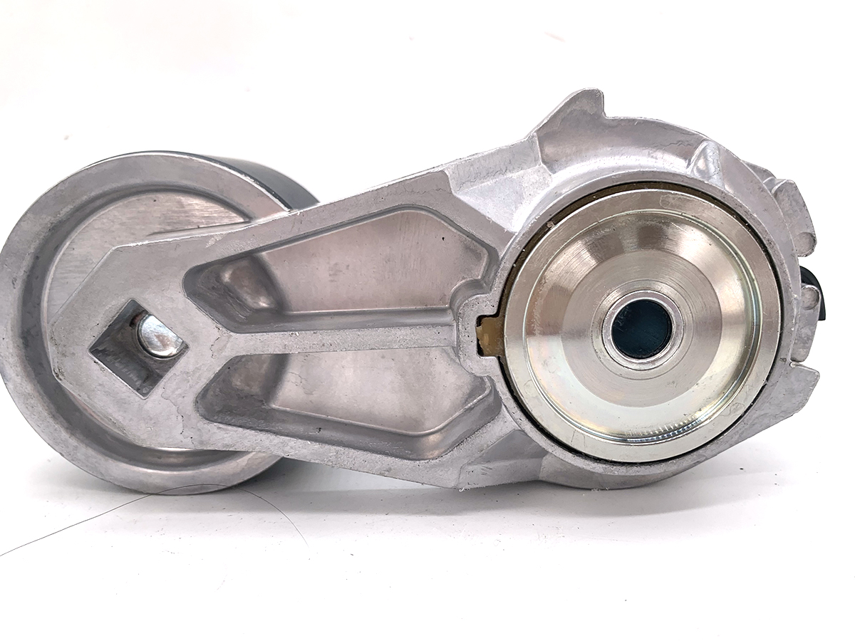 UD 211409Z00D TENSIONER PULLEY UD TRUCK QUESTER CWE370 BELT TENSIONER PULLEY