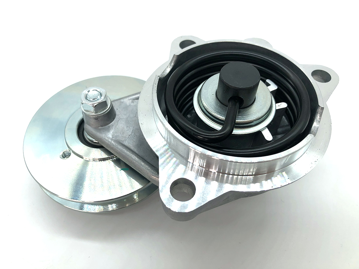 DEUTZ VT06115 315038001  32502400 TENSIONER PULLEY DEUTZ F4L91 BELT TENSIONER PULLEY